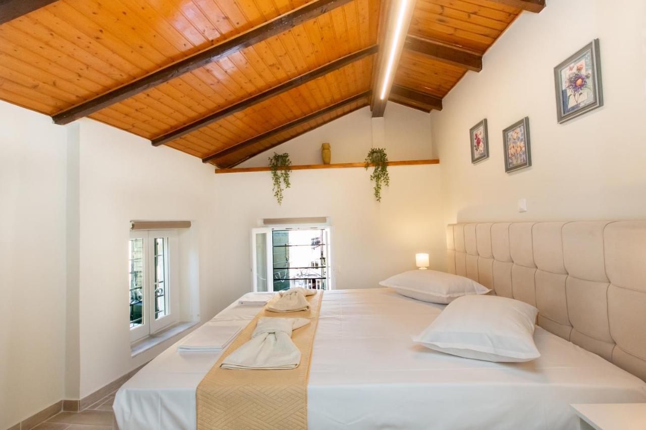 Odisseus Old Town Apartment Korfu Dış mekan fotoğraf