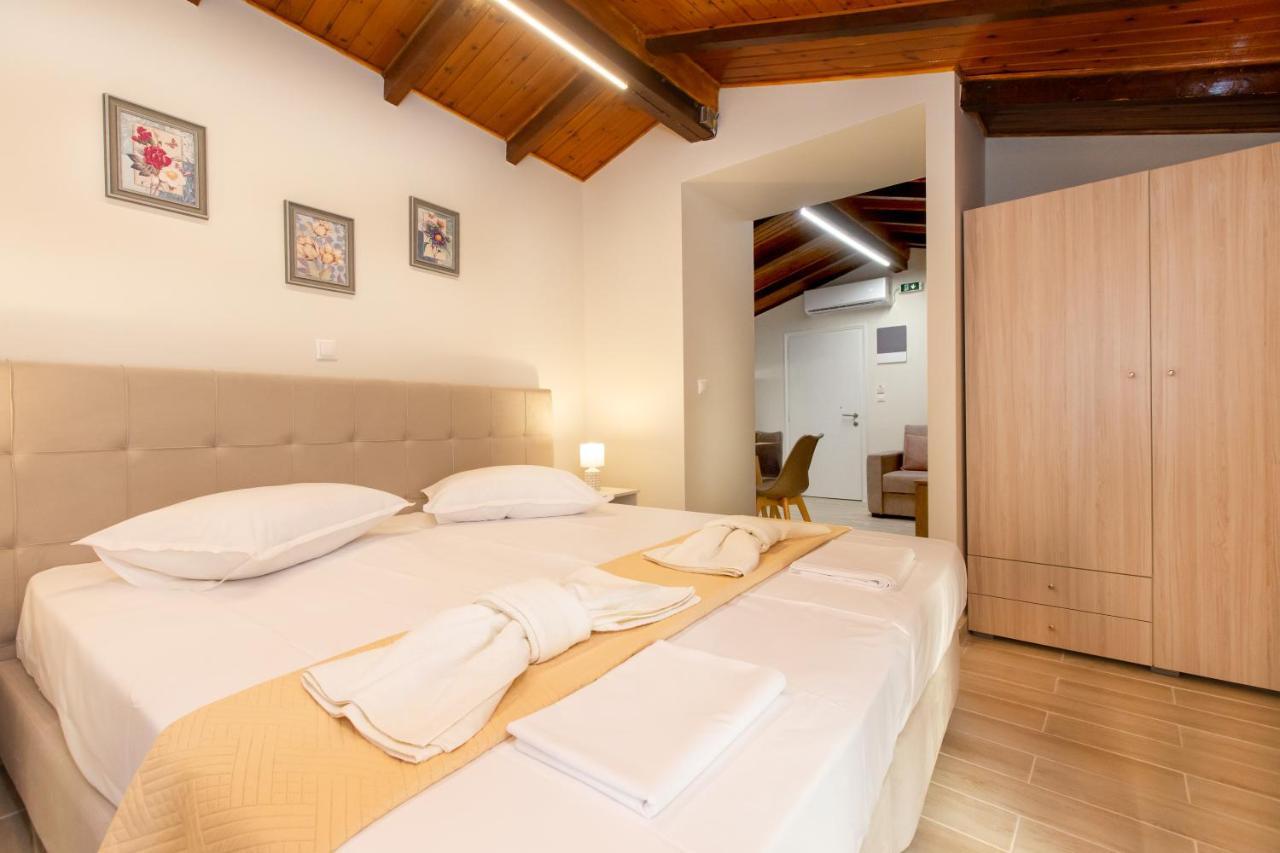 Odisseus Old Town Apartment Korfu Dış mekan fotoğraf